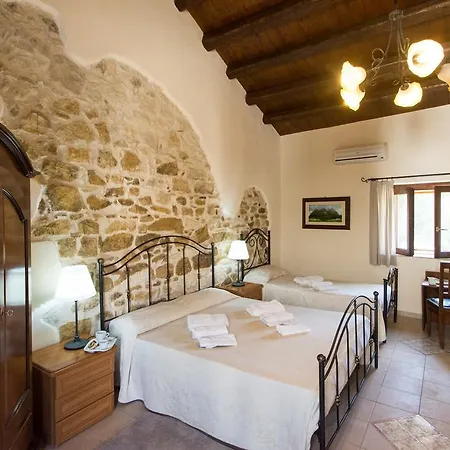 Passamonte Alloggio per agriturismo *